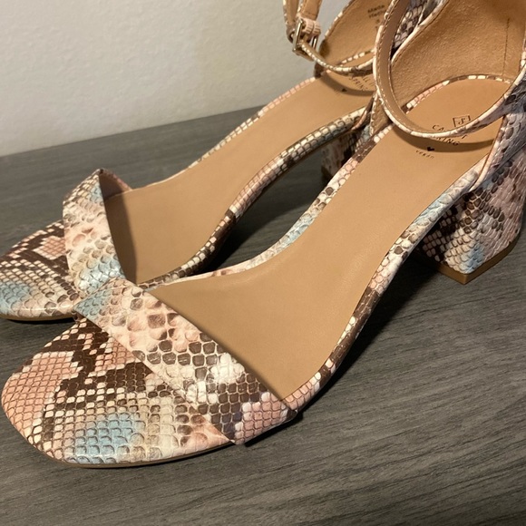 Call it Spring Heels - Picture 1 of 4